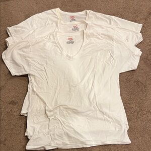 Hanes Classic White V-Neck T-Shirts bundle of 3